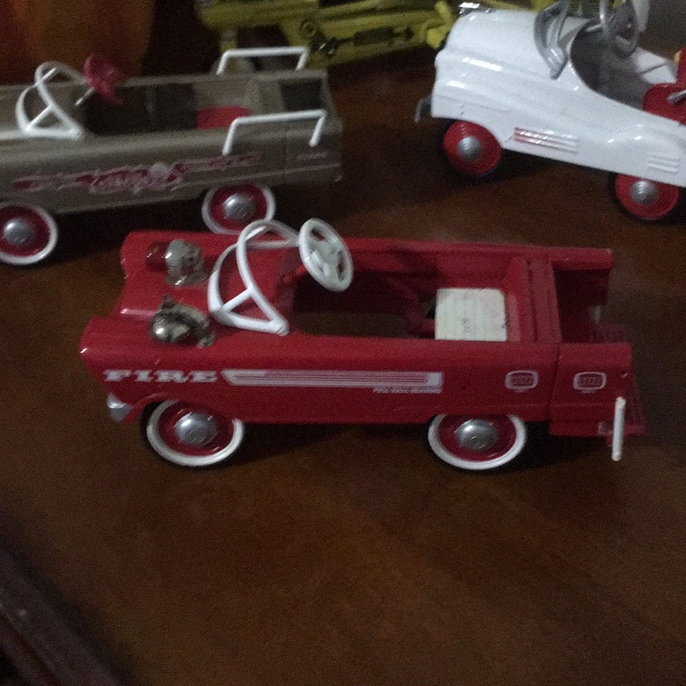 Metal Kiddie Car